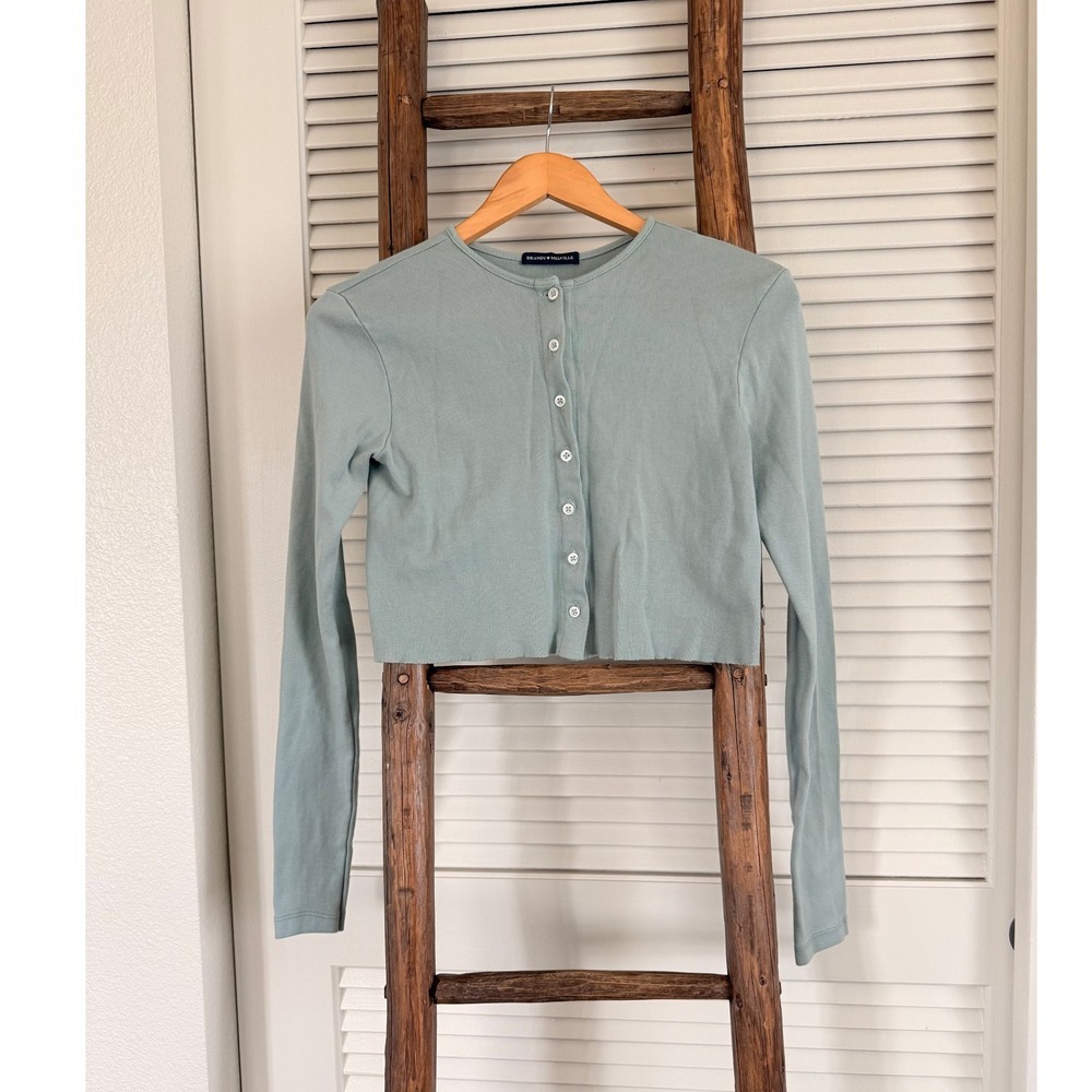Brandy Melville Light Blue Ribbed Cropped Button Up Long Sleeve Cardigan Sweater
